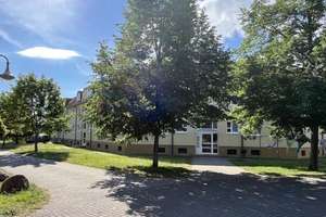 Individuelle 3-Zi.-DG Whg. mit guter Ausstattung in ruhiger, grüner Lage – Breunsdorfer Weg 16, 4552 Borna – Vorschaubild 2