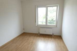 Mit Blick in den wunderschönen, grünen Innenhof*Auf Wunsch mit Einbauküche! – Wolfgang-Heinze-Str. 55, 4277 Connewitz, Leipzig – Vorschaubild 5
