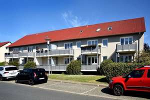 Charmante Wohnung mit Balkon // 1.OG rechts