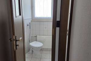 Gepflegte 3-Zimmer-Wohnung mit überdachter Terrasse und Gartenanteil in Karlsruhe-Knielingen – Die vollständige Adresse der Immobilie erhältst du vom Anbieter., 76187 Knielingen, Karlsruhe – Vorschaubild 9