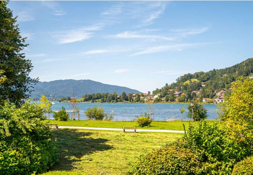 Immobilie in Tegernsee - Tegernsee - 1. Seereihe: BAUGRUNDSTÜCK MIT ALTBESTAND - Bild 3