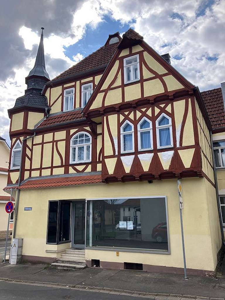 Immobilie in Bad Rodach - Historisches Stadthaus mit Charme & Potential – Denkmalgeschützt und vielseitig nutzbar  Bad Rodach - Bild 1