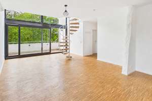 In grüner Idylle: Helle Maisonettewohnung mit attraktiver Dachterrasse – Die vollständige Adresse der Immobilie erhältst du vom Anbieter., 50858 Weiden, Köln – Vorschaubild 3