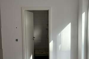 Neubau TOP Wohnung zentral, ruhig, mit Terrasse in Düsseldorf – 40227 Oberbilk, Düsseldorf – Vorschaubild 3