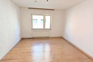 Helle 2-Zi-Whg + Balkon, 1. Stock. Ideal für Renovierer. – Die vollständige Adresse der Immobilie erhältst du vom Anbieter., 45139 Südostviertel, Essen – Vorschaubild 2