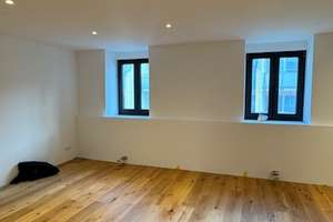 Luxuriöse 2-Zimmer Wohnung im 3. OG mit Balkon in Karlsruhe Innenstadt-West