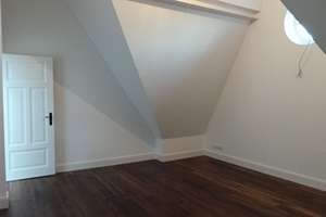 Hochwertige 3-Raum-Dachgeschosswohnung in einzigartiger Villa mit Parkett, Vollbad und Einbauküche!! – Rosa-Luxemburg-Str. 3, 18055 Stadtmitte, Rostock – Vorschaubild 16