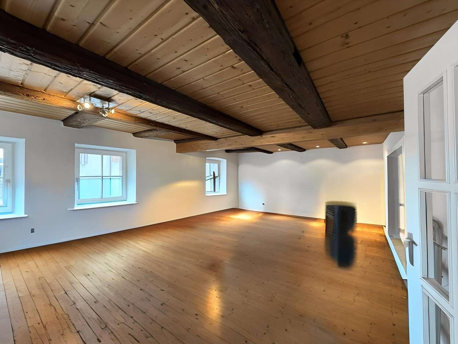 Immobilie in Wiernsheim - Kernsaniertes Fachwerkhaus - Bild 14