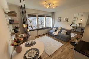 Frisch renoviert, vollständig und hochwertig eingerichtet: 1-Zimmer-Apartment am Olympiapark – Lerchenauer Straße 12, 80809 Am Luitpoldpark, München – Vorschaubild 1