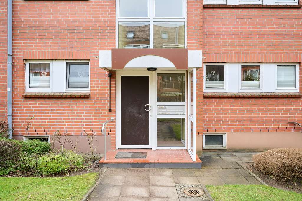 Immobilie in Mönkeberg - 🏡 Solide Eigentumswohnung 🌿 mit traumhaftem Blick ins Grüne, Mönkeberg - Bild 1