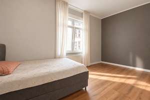 Charmante Altbauwohnung mit Entwicklungspotenzial in begehrter Lage