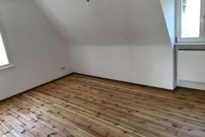 Schönes Einfamilienhaus mit großem Garten in Nürnberg, Ziegelstein – Die vollständige Adresse der Immobilie erhältst du vom Anbieter., 90411 Ziegelstein, Nürnberg – Vorschaubild 14