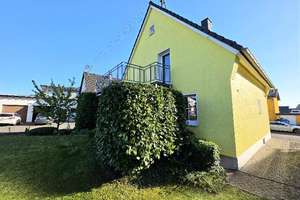 Freistehendes Einfamilienhaus Niederkassel Zentrum Kernsanierung 2013 Wärmedämmung 1607 m² Grundstüc – Die vollständige Adresse der Immobilie erhältst du vom Anbieter., 53859 Niederkassel – Vorschaubild 6