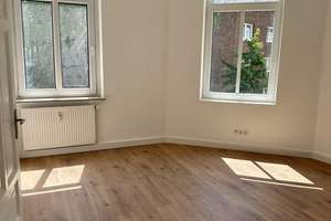 Helle bezugsfreie, renovierte 3,5-Zi-Altbauwohnung mit neuer EBK in Düsseldorf-Alt Eller – Die vollständige Adresse der Immobilie erhältst du vom Anbieter., 40229 Eller, Düsseldorf – Vorschaubild 9