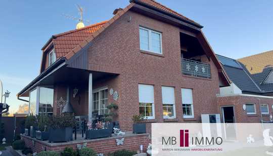 Bild von Traumhaus in Weihnachtsstimmung sucht neue Besitzer