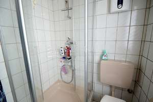 Falanga Immobilien-TOP solides und entwicklungsfähiges 4-FH zum fairen Preis in guter Mombacher Lage – Die vollständige Adresse der Immobilie erhältst du vom Anbieter., 55120 Mombach, Mainz – Vorschaubild 12