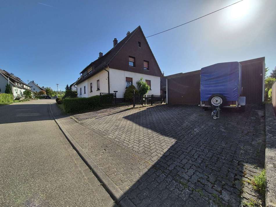 knEVhRvZ6kzE2hkxgphzQ3nX-big 2