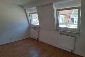 Schöne helle 4-Zimmer Wohnung mit zwei Balkonen am Hesselnberg – Die vollständige Adresse der Immobilie erhältst du vom Anbieter., 42285 Barmen, Wuppertal – Vorschaubild 6