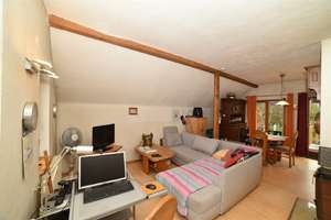 Wohnen mit viel Platz auf einem großen Grundstück mit Hanglage, Dachterrasse und großzügigem G – Die vollständige Adresse der Immobilie erhältst du vom Anbieter., 28757 Schönebeck, Bremen – Vorschaubild 2