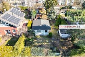 IMMOBERLIN.DE - Bungalow in ruhiger verkehrsgünstiger Lage – Die vollständige Adresse der Immobilie erhältst du vom Anbieter., 10315 Friedrichsfelde, Berlin – Vorschaubild 2