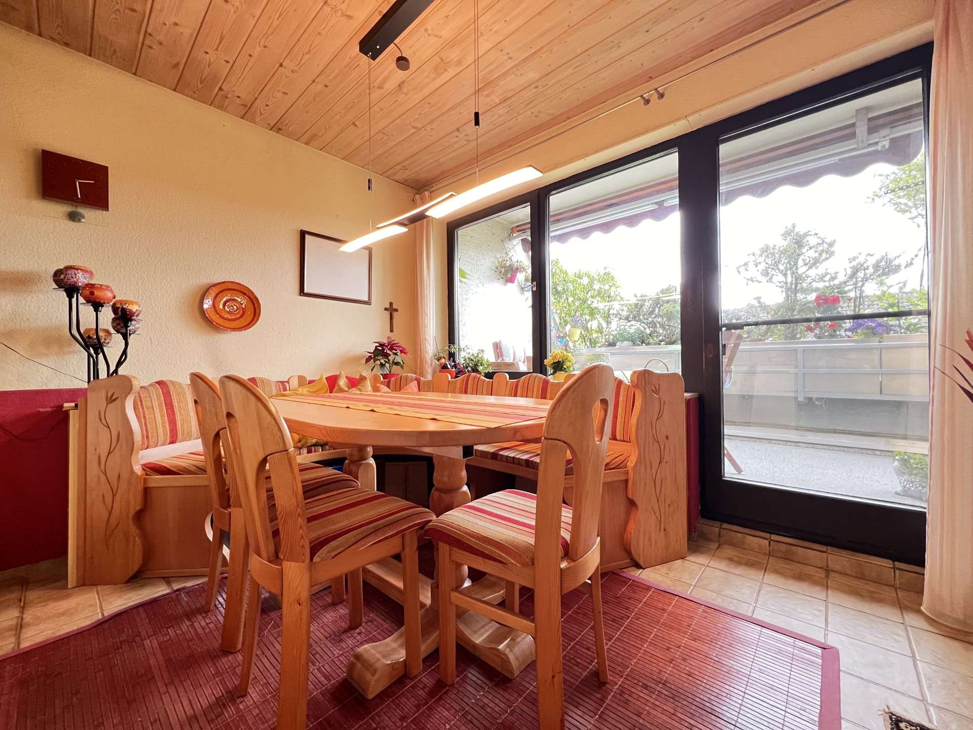 Immobilie in Dietenheim - Familienfreundliche 4-Zimmer-Wohnung mit Balkon und Tiefgarage in Dietenheim - Bild 4