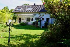 "Charaktervolles Haus in Wachtberg-Pech - geprägt vom Geist des Europa Journalisten Jürgen Wahl" – Die vollständige Adresse der Immobilie erhältst du vom Anbieter., 53343 Wachtberg – Vorschaubild 3