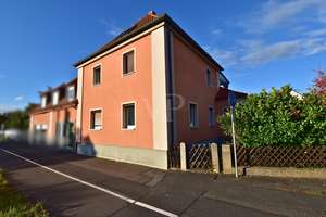 Großzügiges Haus mit sechs Zimmern und Garage – jetzt zur Miete verfügbar – Die vollständige Adresse der Immobilie erhältst du vom Anbieter., 97318 Kitzingen – Vorschaubild 3