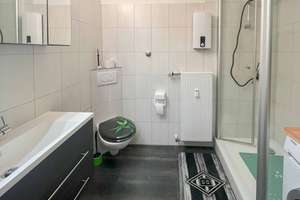 Gepflegt und bezugsfrei: Terrassenwohnung am Unterbacher See  – Die vollständige Adresse der Immobilie erhältst du vom Anbieter., 40627 Unterbach, Düsseldorf – Vorschaubild 5