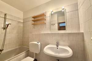 Charmante Galerie-Wohnung mit zusätzlichem Schlafzimmer und großem Balkon – Erdinger Str. 42, 81829 Trudering-Riem (Ortsteil), München – Vorschaubild 7