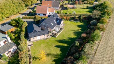 PROVISIONSFREI – Ihr Traumhaus mit parkähnlichem Grundstück und moderner Technik