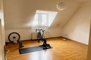 Großzügige, 3 ZKB DG- Altbauwohnung mit Einbauküche in beliebter Wohngegen, mitten in Wiesbaden – Goebenstraße 4, 65195 Westend / Bleichstraße, Wiesbaden – Vorschaubild 6