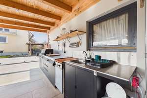 Luxuriöses Wohnensemble in Regensburg – kernsaniert, Pool, Outdoor-Kitchen & Grünblick! – Die vollständige Adresse der Immobilie erhältst du vom Anbieter., 93055 Burgweinting-Harting, Regensburg – Vorschaubild 24