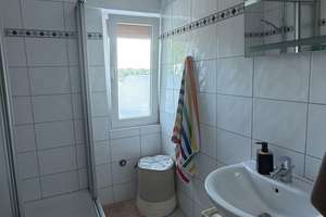 Freistehendes Dreifamilienhaus in Angermund + Einzelgarage + weitläufigem Grundstück – 40489 Angermund, Düsseldorf – Vorschaubild 9