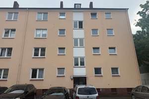 2 Zimmer-Wohnung mit Balkon, frisch renoviert!