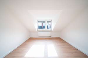 Frisch kernsanierte, lichtdurchflutete 2-Zimmer-Dachgeschosswohnung mit Balkon – 67061 Süd, Ludwigshafen am Rhein – Vorschaubild 5