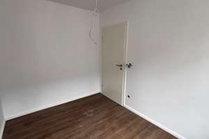 4-Zimmer-Wohnung im 3. Obergeschoss - frisch renoviert – 90762 Altstadt, Innenstadt, Fürth – Vorschaubild 8