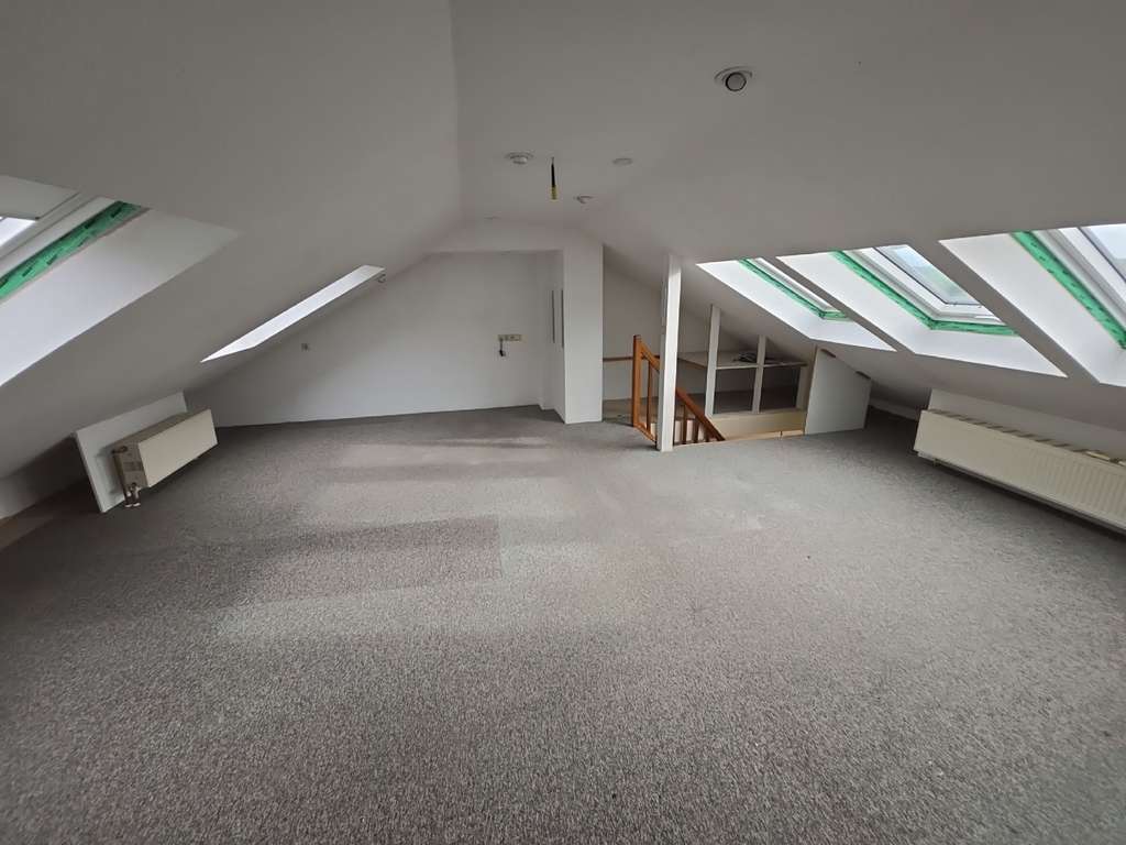 Immobilie in Bad Sobernheim - Modernisierte Dachgeschosswohnung in ruhiger Lage von Bad Sobernheim - Bild 1