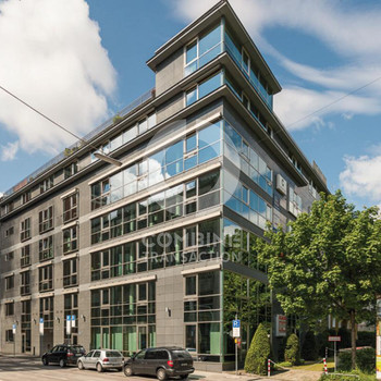 Top Büro zu günstigen Konditionen direkt am Stiglmaierplatz. combine Transaction