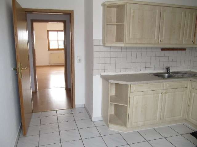 Immobilie in Leuna - 6,1 % Brutto-Rendite I Balkon I Einbauküche I Tageslichtbad I PKW-Stellplatz I 48 m² Dachspeicher - Bild 6