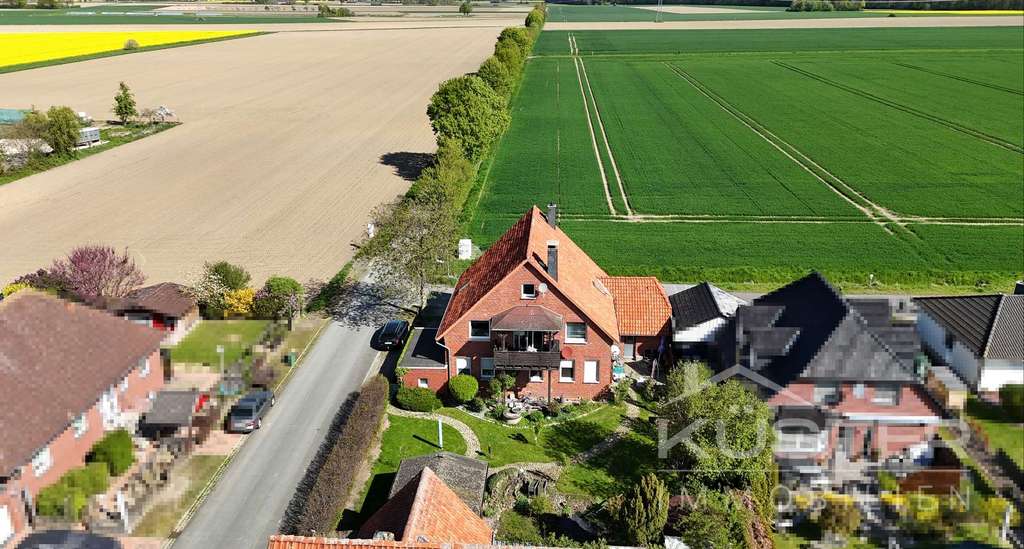Immobilie in Suthfeld - KÜSTER IMMOBILIEN präsentiert: Feldrandlage mit Weitblick. 1-2 Familienhaus mit Potenzial - Bild 2