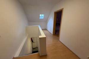 „Ideal für einen Handwerker“
Freistehendes  Einfamilienhaus mit Altbau-Charme in 47228 Duisburg – Die vollständige Adresse der Immobilie erhältst du vom Anbieter., 47228 Bergheim, Duisburg – Vorschaubild 16