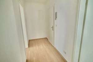 Renovierte & helle 2-Zimmerwohnung mit Balkon und Fahrstuhl in der Mitte Wiesbadens! – Yorckstrasse 24, 65185 Westend / Bleichstraße, Wiesbaden – Vorschaubild 10