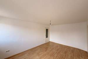Ideale und Lichtdurchflutete 2 Raum- Wohnung - frisch weiß gestrichen* direkt an der Rü – Rüttenscheider Str. 132, 45131 Rüttenscheid, Essen – Vorschaubild 5