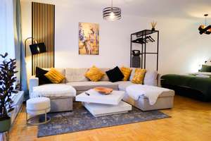 Schöne Möblierte 1-Zimmer-Wohnung mit Balkon