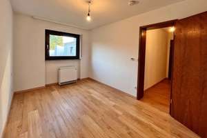 Schöne, helle, Zwei-Zimmer Wohnung in Waiblingen City, 2. Baureihe, ruhig gelegen – Fronackerstraße 10, 71332 Waiblingen – Vorschaubild 5