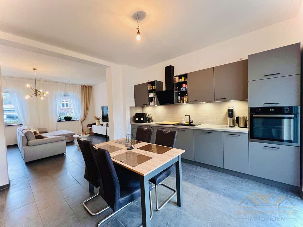 Immobilie in Wegberg - Treten Sie bitte ein! Doppelhaushälfte 6 Zimmer, 170 qm Wohnfläche in ländlicher Lage. - Bild 4