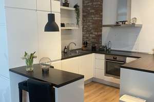 Im schönsten Haus der Gegend: 2-Zimmer-Wohnung mit Balkon in Düsseldorf  – Franklinstraße 42a, 40479 Pempelfort, Düsseldorf – Vorschaubild 3