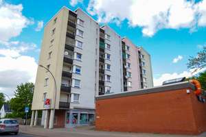 Frisch sanierte 2 Zimmer Wohnung mit Weitblick im 7. Obergeschoss von Salzgitter Lebenstedt.
