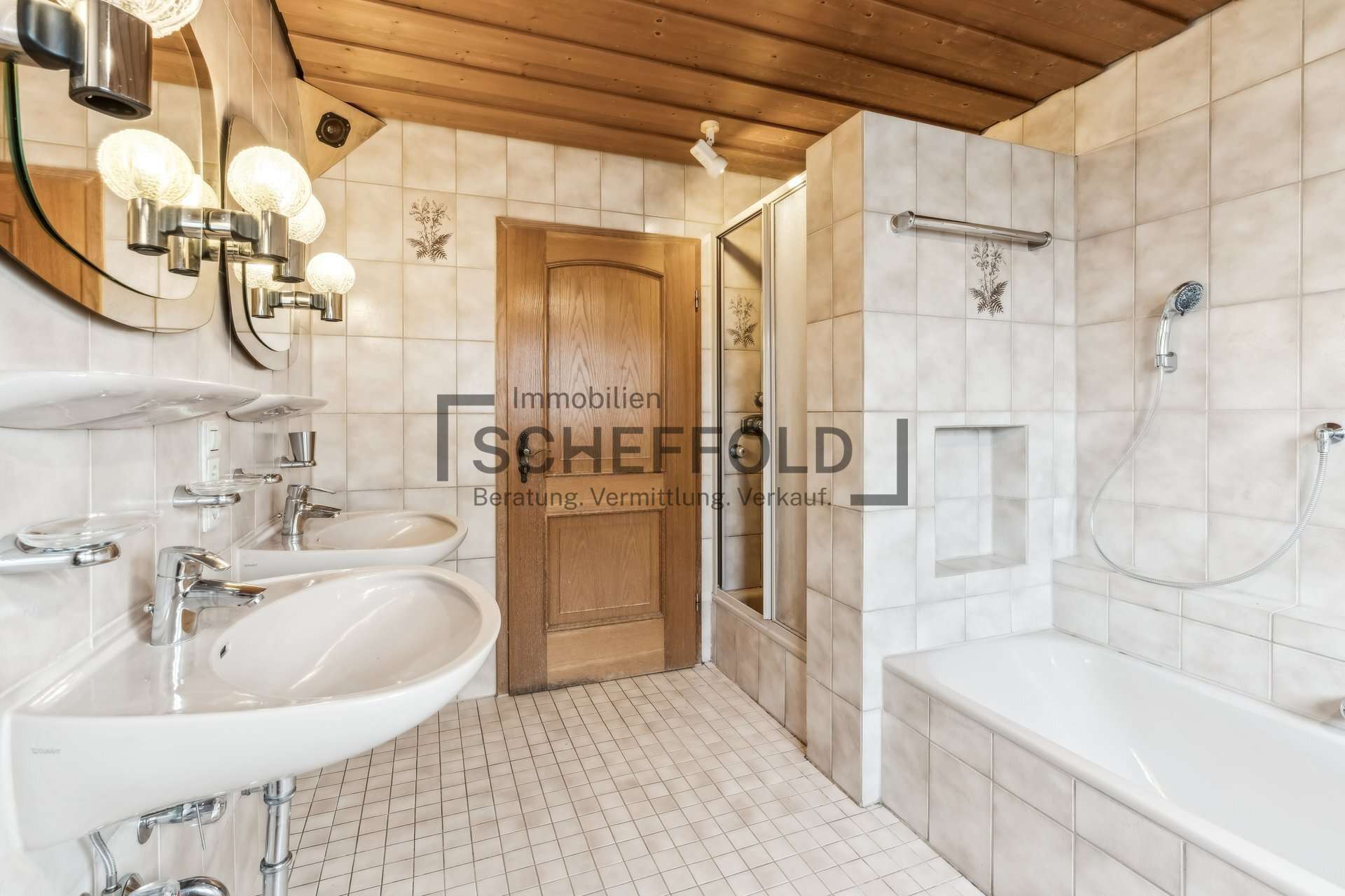 Immobilie in Rot an der Rot - Raumwunder! Die perfekte Alternative zum Einfamilienhaus in ruhiger Lage von Ellwangen - Bild 9