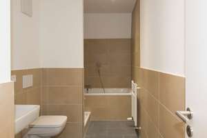 Elegante 4- Zimmer-Wohnung im Herzen von Wiesbaden! – Wagemannstrasse 32-36, 65183 Mitte, Wiesbaden – Vorschaubild 12